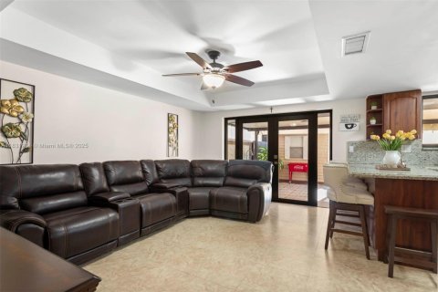 Villa ou maison à vendre à Miami, Floride: 3 chambres, 149.57 m2 № 1823937 - photo 13