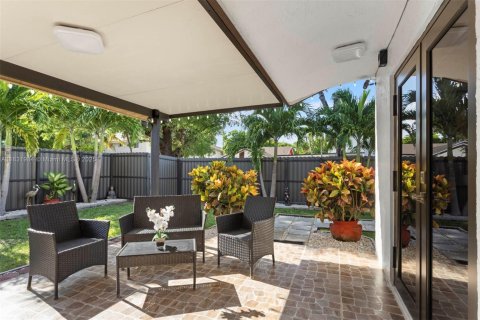 Villa ou maison à vendre à Miami, Floride: 3 chambres, 149.57 m2 № 1823937 - photo 25