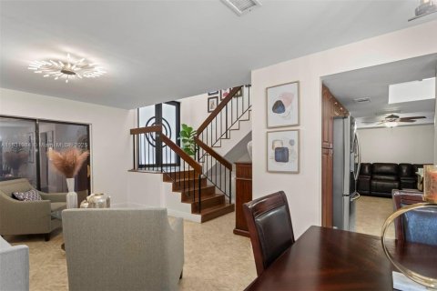 Villa ou maison à vendre à Miami, Floride: 3 chambres, 149.57 m2 № 1823937 - photo 10