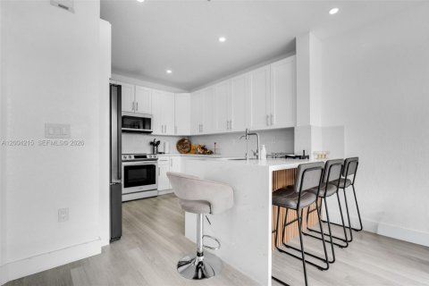 Villa ou maison à vendre à Doral, Floride: 4 chambres, 214.79 m2 № 2068413 - photo 6