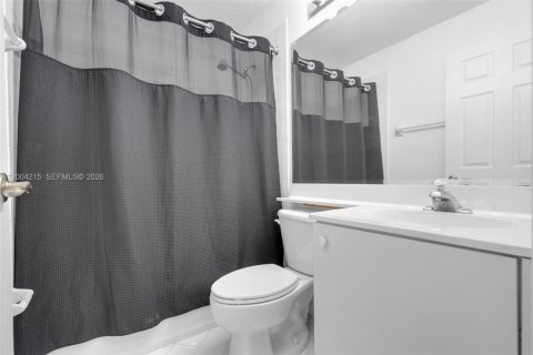 Villa ou maison à vendre à Doral, Floride: 4 chambres, 214.79 m2 № 2068413 - photo 26