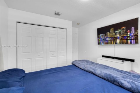 Villa ou maison à vendre à Doral, Floride: 4 chambres, 214.79 m2 № 2068413 - photo 25