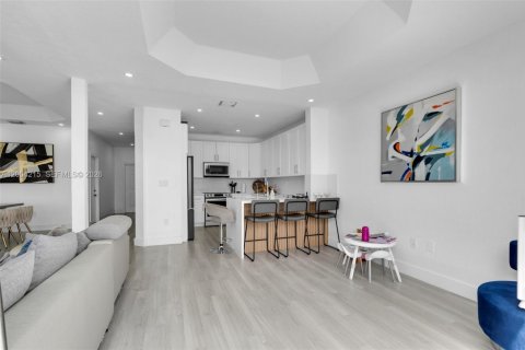 Villa ou maison à vendre à Doral, Floride: 4 chambres, 214.79 m2 № 2068413 - photo 14