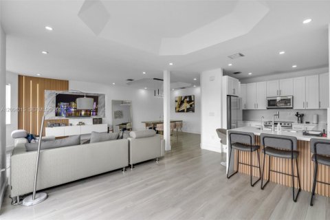 Villa ou maison à vendre à Doral, Floride: 4 chambres, 214.79 m2 № 2068413 - photo 15