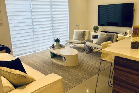 Adosado en venta en Doral, Florida, 4 dormitorios, 214.23 m2 № 1929251 - foto 11