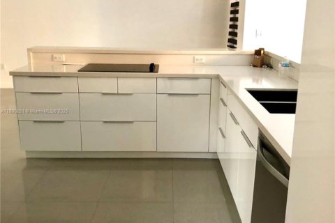 Adosado en venta en Doral, Florida, 4 dormitorios, 214.23 m2 № 1929251 - foto 2