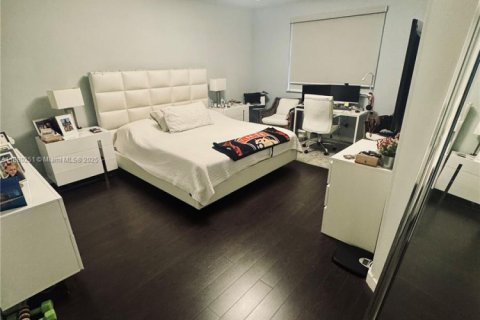 Adosado en venta en Doral, Florida, 4 dormitorios, 214.23 m2 № 1929251 - foto 20