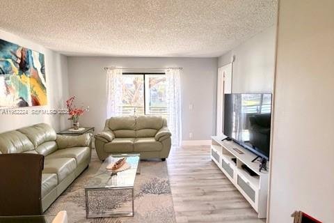 Купить кондоминиум в Санрайз, Флорида 2 спальни, 78.97м2, № 2010367 - фото 7