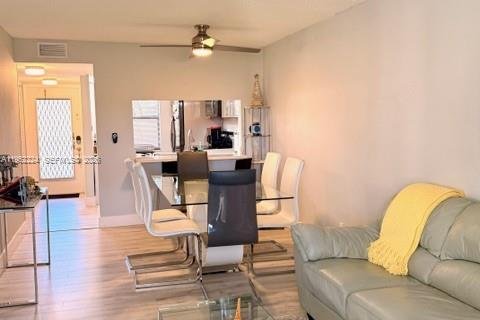 Купить кондоминиум в Санрайз, Флорида 2 спальни, 78.97м2, № 2010367 - фото 8