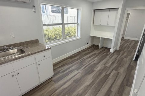 Casa en Oakland Park, Florida 1 dormitorio, 55.74 m2 № 2045928