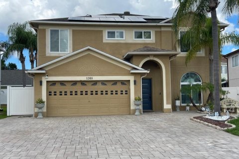 House in Brandon, Florida 4 bedrooms, 225.2 sq.m. № 1798645 - photo 1