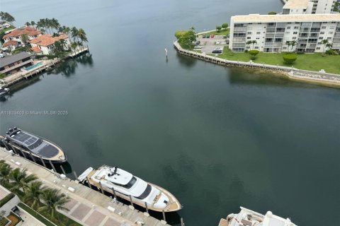 Снять в аренду квартиру в Авентура, Флорида 2 спальни, 105.91м2, № 1956749 - фото 15