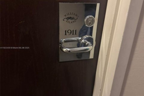 Снять в аренду квартиру в Авентура, Флорида 2 спальни, 105.91м2, № 1956749 - фото 21