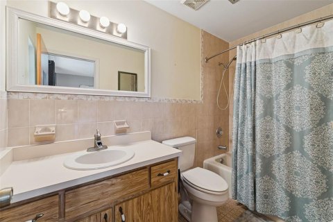 House in Indian lake estates, Florida 2 bedrooms, 105.35 sq.m. № 2203675 - photo 23