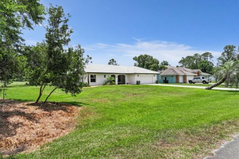 House in Indian lake estates, Florida 2 bedrooms, 105.35 sq.m. № 2203675 - photo 4
