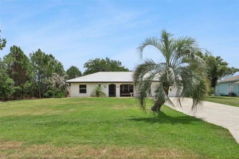 House in Indian lake estates, Florida 2 bedrooms, 105.35 sq.m. № 2203675 - photo 5