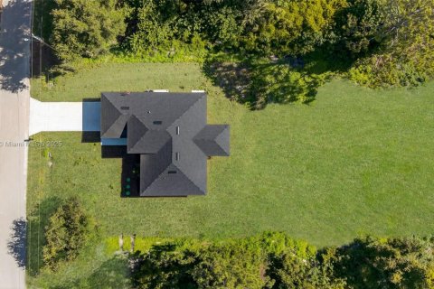 Casa en venta en Lehigh Acres, Florida, 3 dormitorios, 150.5 m2 № 1685913 - foto 30