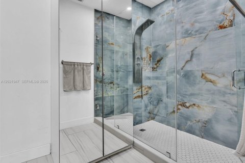 Casa en venta en Miami, Florida, 2 dormitorios, 146.79 m2 № 2176104 - foto 21