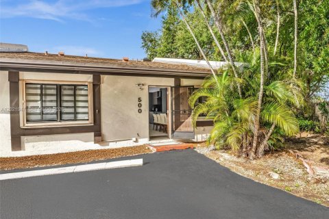 Casa en venta en Miami, Florida, 2 dormitorios, 146.79 m2 № 2176104 - foto 6