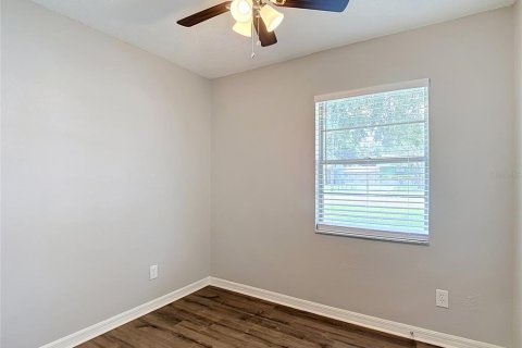House in Dade City, Florida 4 bedrooms, 108.14 sq.m. № 2167354 - photo 26
