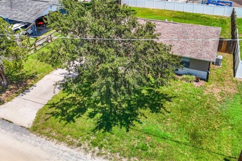 House in Dade City, Florida 4 bedrooms, 108.14 sq.m. № 2167354 - photo 2