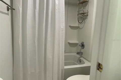 Copropriété à vendre à Winter Haven, Floride: 2 chambres, 76.74 m2 № 1775661 - photo 13