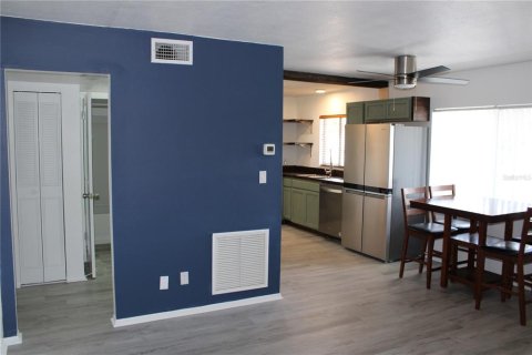 Copropriété à vendre à Winter Haven, Floride: 2 chambres, 76.74 m2 № 1775661 - photo 9