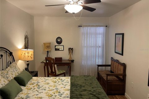 Townhouse in Gainesville, Florida 2 bedrooms, 73.39 sq.m. № 1785520 - photo 10