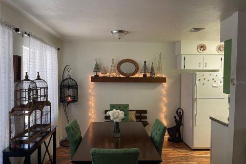 Townhouse in Gainesville, Florida 2 bedrooms, 73.39 sq.m. № 1785520 - photo 5