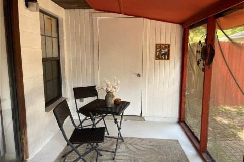 Townhouse in Gainesville, Florida 2 bedrooms, 73.39 sq.m. № 1785520 - photo 15