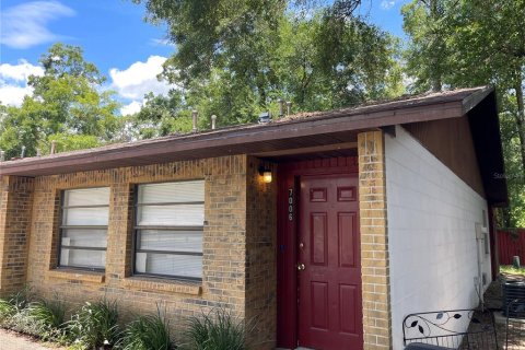 Townhouse in Gainesville, Florida 2 bedrooms, 73.39 sq.m. № 1785520 - photo 1