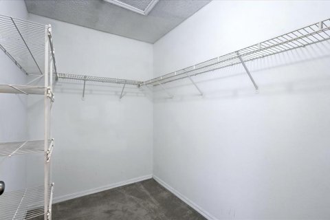 Купить кондоминиум в Сарасота, Флорида 8 комнат, 103.96м2, № 2117521 - фото 16
