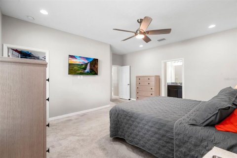 House in Spring Hill, Florida 5 bedrooms, 293.11 sq.m. № 2099414 - photo 24