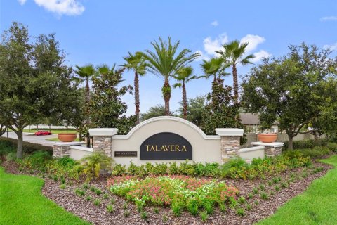 House in Spring Hill, Florida 5 bedrooms, 293.11 sq.m. № 2099414 - photo 6