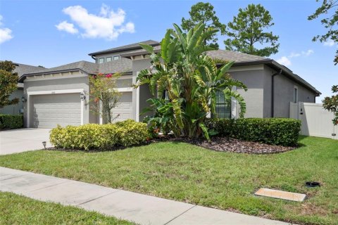 House in Spring Hill, Florida 5 bedrooms, 293.11 sq.m. № 2099414 - photo 3