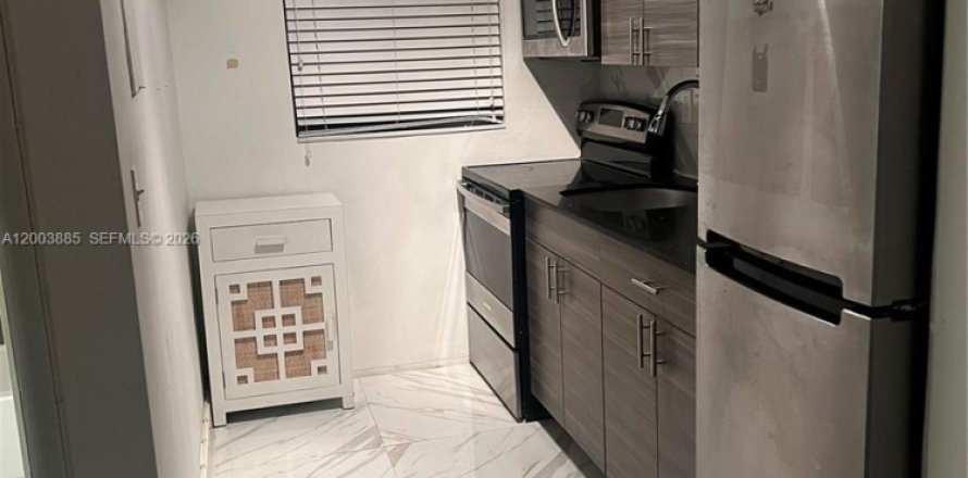 Studio in Miami Beach, Florida № 2069366