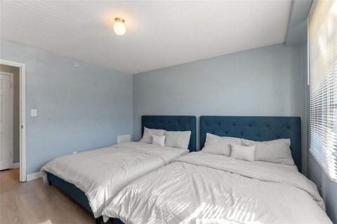 Condominio en venta en Saint Petersburg, Florida, 1 dormitorio, 65.77 m2 № 1508208 - foto 20