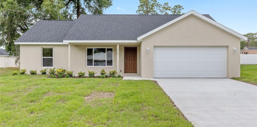 Casa en Silver Springs Shores, Florida 3 dormitorios, 127.37 m2 № 1789196
