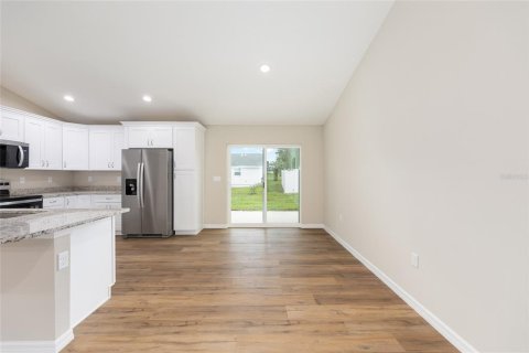 Casa en venta en Silver Springs Shores, Florida, 3 dormitorios, 127.37 m2 № 1789196 - foto 8