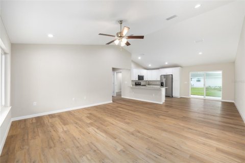 Casa en venta en Silver Springs Shores, Florida, 3 dormitorios, 127.37 m2 № 1789196 - foto 4