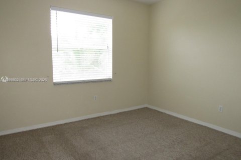 Townhouse in Miramar, Florida 3 bedrooms, 157.93 sq.m. № 2067095 - photo 14