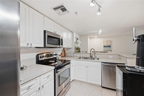 Copropriété à louer à Fort Lauderdale, Floride: 1 chambre, 73.67 m2 № 2178210 - photo 8