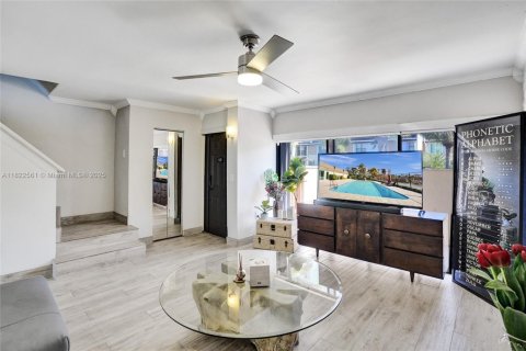 Touwnhouse à louer à North Miami Beach, Floride: 2 chambres, 144 m2 № 1786485 - photo 11