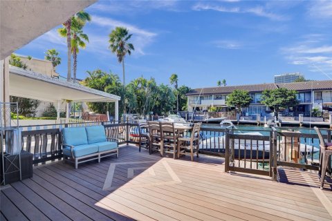 Touwnhouse à louer à North Miami Beach, Floride: 2 chambres, 144 m2 № 1786485 - photo 28