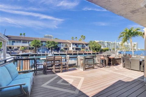 Touwnhouse à louer à North Miami Beach, Floride: 2 chambres, 144 m2 № 1786485 - photo 26