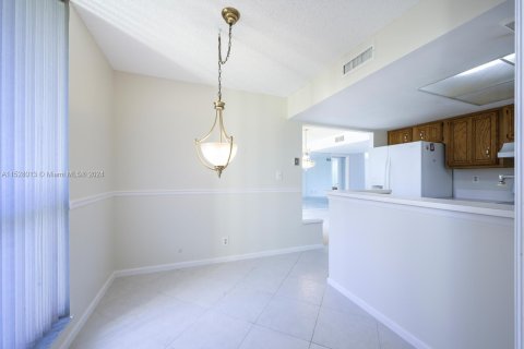 Condominio en venta en Palm Beach Gardens, Florida, 2 dormitorios, 140.38 m2 № 1710254 - foto 8