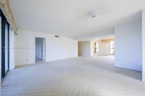Condominio en venta en Palm Beach Gardens, Florida, 2 dormitorios, 140.38 m2 № 1710254 - foto 13