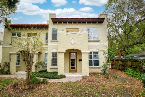 Condominio en Winter Park, Florida, 3 dormitorios № 2093293