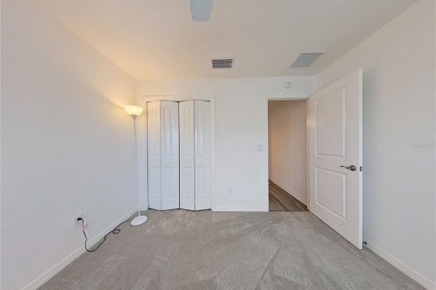 House in The Villages, Florida 3 bedrooms, 144.83 sq.m. № 2203412 - photo 29