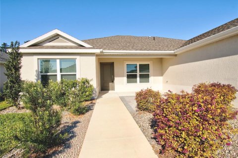 House in The Villages, Florida 3 bedrooms, 144.83 sq.m. № 2203412 - photo 4
